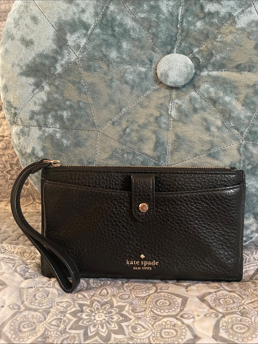 Kaye Spade Black Pebbled Leather Wristlet Wallet & Phone Holder
